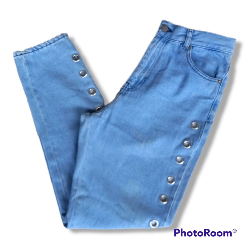 Dr Denim Nora High Rise Mom Jeans-Size 29/30-Straight Leg-Embellished-Grommets